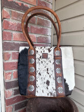 Load image into Gallery viewer, Vaquero cowhide Tote