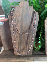 Load image into Gallery viewer, 40&quot; Copper Navajo Pearl Necklace
