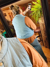 Load image into Gallery viewer, Denim Cropped Puffer Vest
