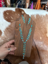 Load image into Gallery viewer, Turquoise Leaf Lariat Set
