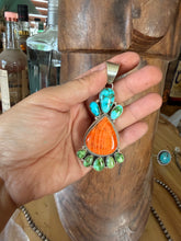 Load image into Gallery viewer, Geraldine Pendant
