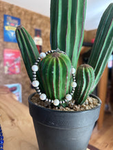 Load image into Gallery viewer, Freshwater Pearl &amp; Navajo Pearl Bracelet
