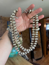 Load image into Gallery viewer, SB Navajo Pearls
