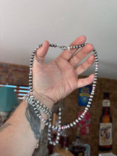 Load image into Gallery viewer, 18&quot; 6mm Navajo Pearl &amp; Pink Conch Necklace
