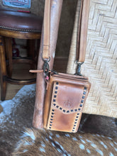 Load image into Gallery viewer, Bandera Crossbody Wallet/Phone
