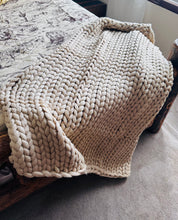 Load image into Gallery viewer, Taupe Chunky Knit Throw
