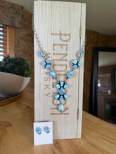 Load image into Gallery viewer, Golden Hills Cluster Lariat Set
