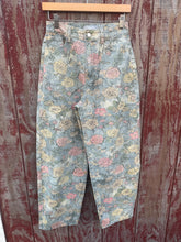 Load image into Gallery viewer, Rose Barrel Jeans
