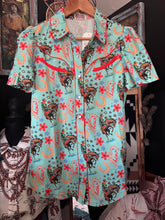 Load image into Gallery viewer, Short Sleeve Pearl Snap
