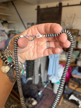 Load image into Gallery viewer, Graduated Saucer Navajo Pearl necklace

