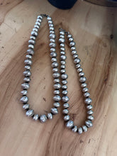 Load image into Gallery viewer, SB Navajo Pearls

