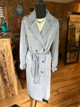 Load image into Gallery viewer, Denim Trechcoat
