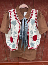 Load image into Gallery viewer, Embroidered Corduroy Vest

