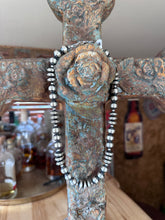 Load image into Gallery viewer, 18&quot; Saucer Mix Navajo Pearl Necklace
