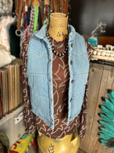 Load image into Gallery viewer, Boot Stitch Mesh Tops
