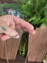 Load image into Gallery viewer, Graduated Navajo Pearl &amp; Gold
