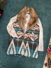 Load image into Gallery viewer, Montana Skies Vest w/ Detachable Fur Collar
