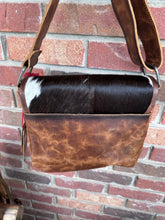 Load image into Gallery viewer, Vaquero Cowhide Crossbody
