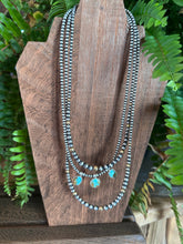 Load image into Gallery viewer, Triple Pendant 3mm Navajo Pearl Necklace
